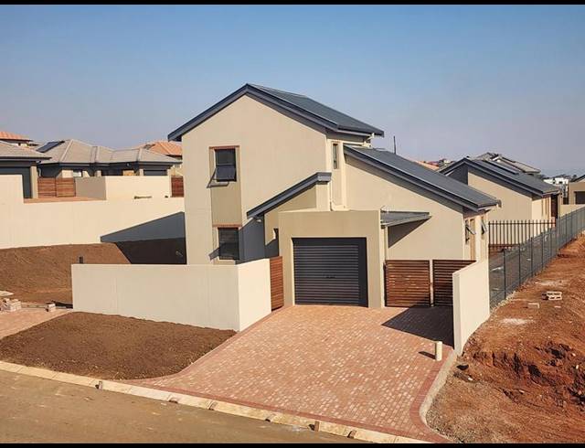 4 BEDROOM HOUSE FOR SALE IN BISHOPSTOWE